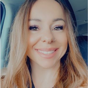 Meet your Posher, Courtney